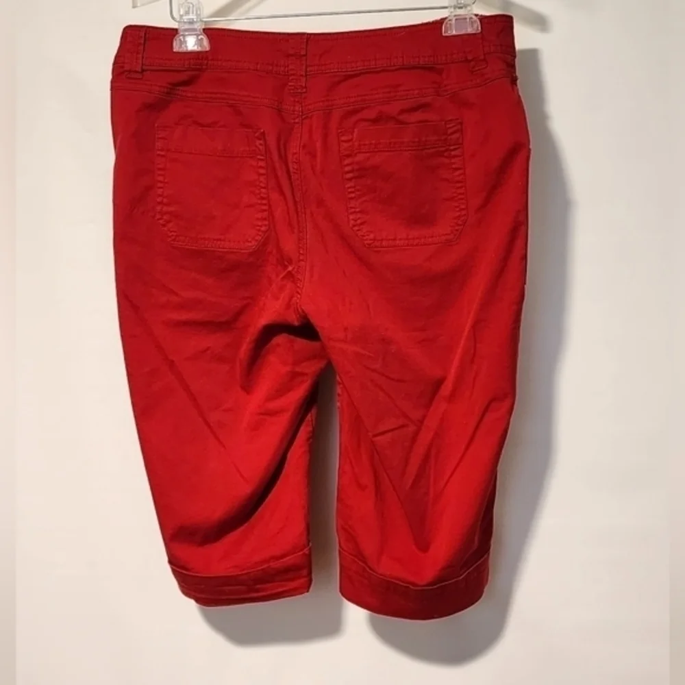 Venezia Women's Red Five‎ Pocket 15 Inch Inseam Shorts Size 14